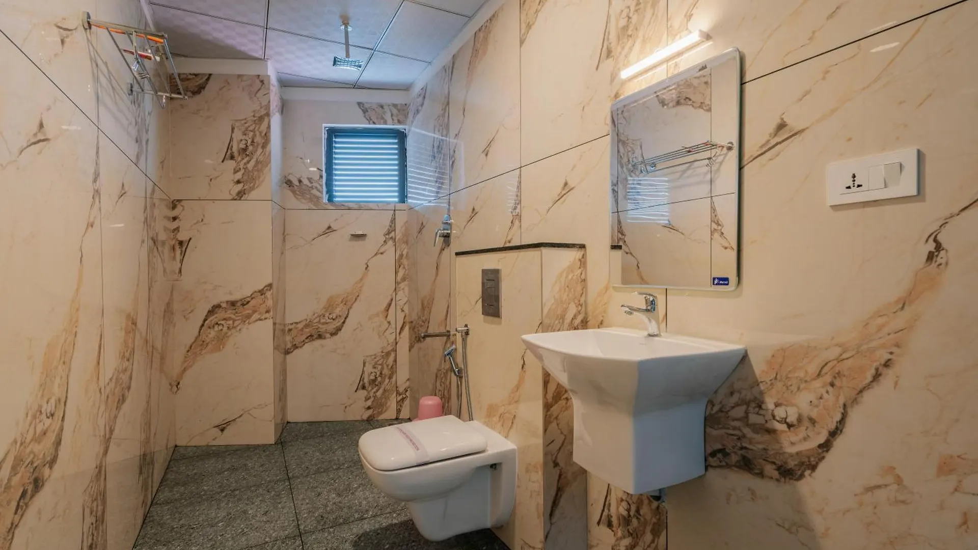 Urbn24 Business Class Hotel Kochi India