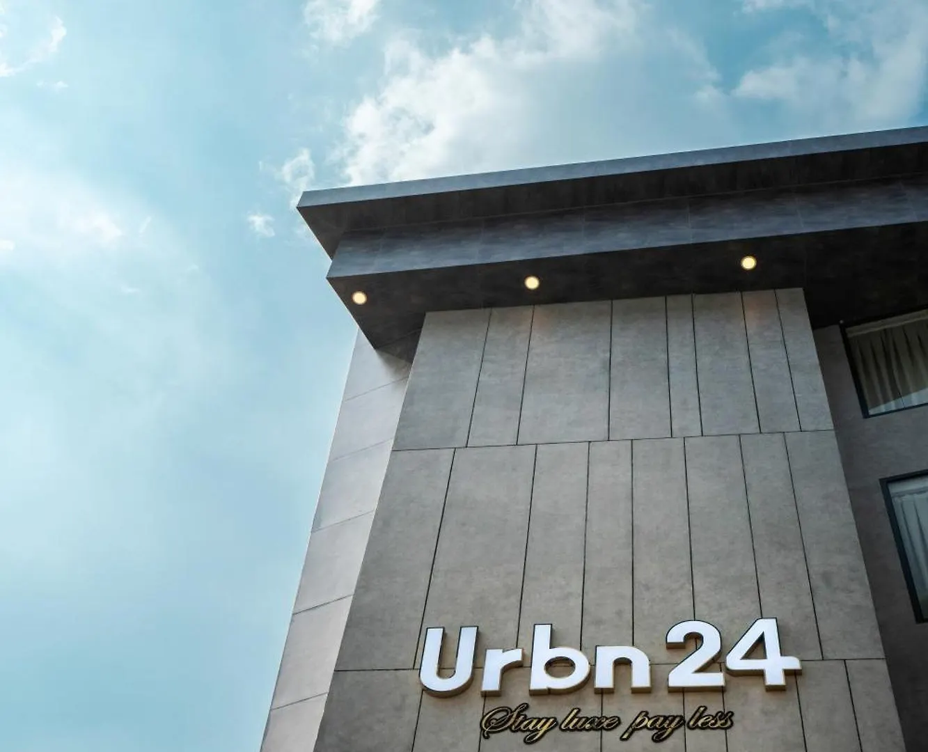 Urbn24 Business Class Hotel Kochi