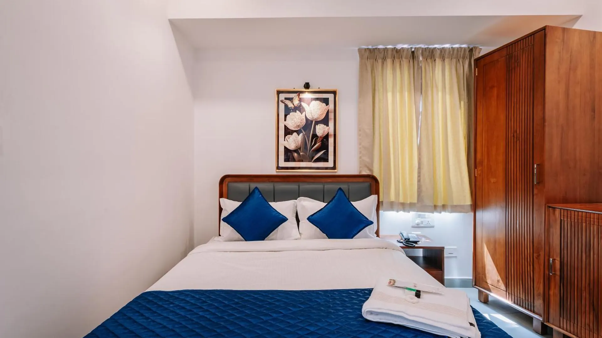 Urbn24 Business Class Hotel Kochi 2*,