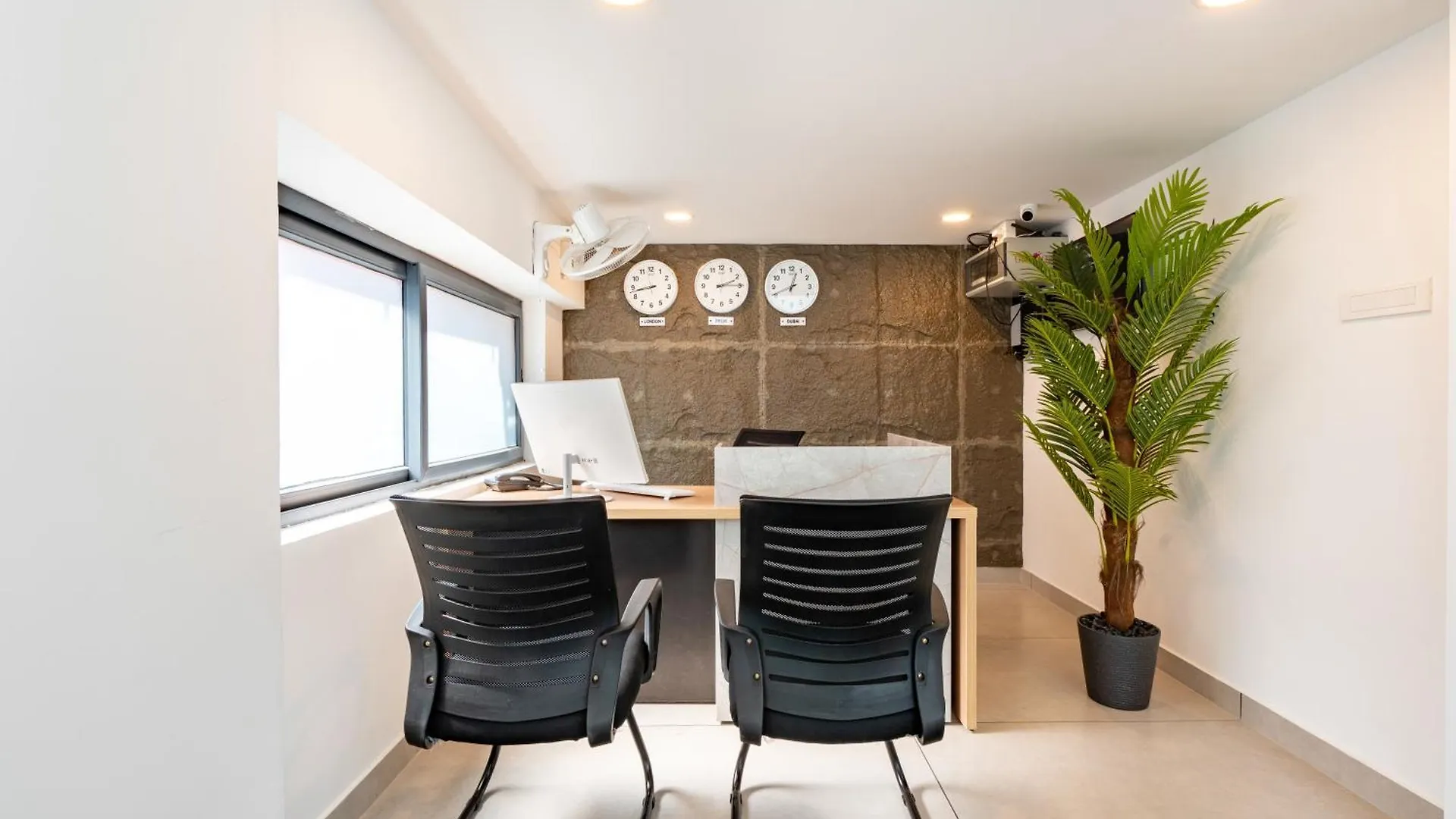 Urbn24 Business Class Hotel Kochi